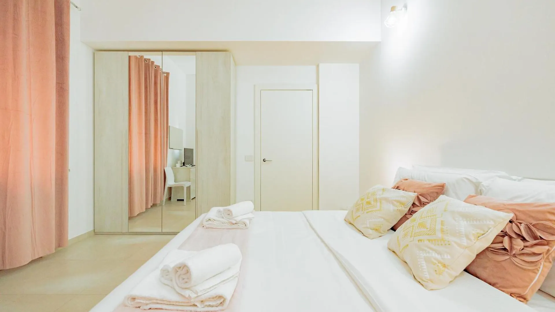 Holiday home La Casa Di Alessia Nel Centro Di Como - Alessiatravelling